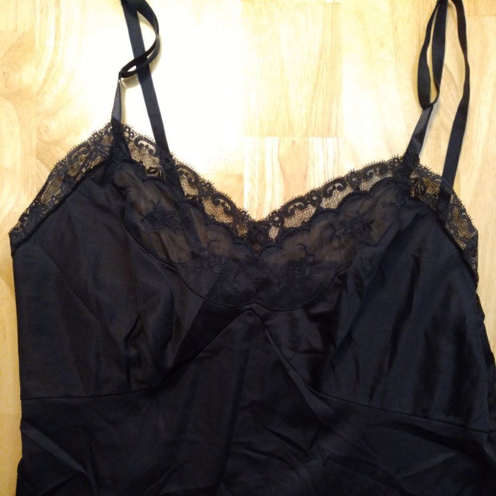 Vintage Vanity Fair Black Nylon Satin Lace Lingerie Dress Slip Nightgown 36